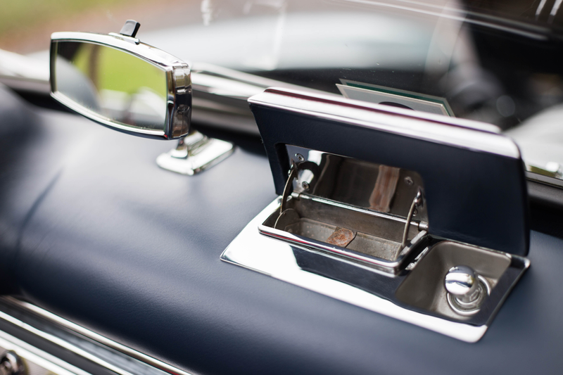 Illustration for article titled The Mercedes-AMG GT C Roadster And Mercedes-Benz 300SL Roadster Both Hail From A Golden Age